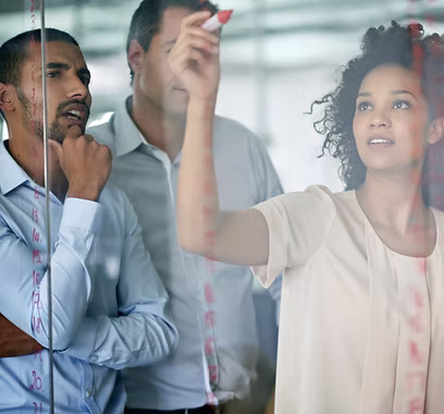 Análisis y mejora de estructuras de costos